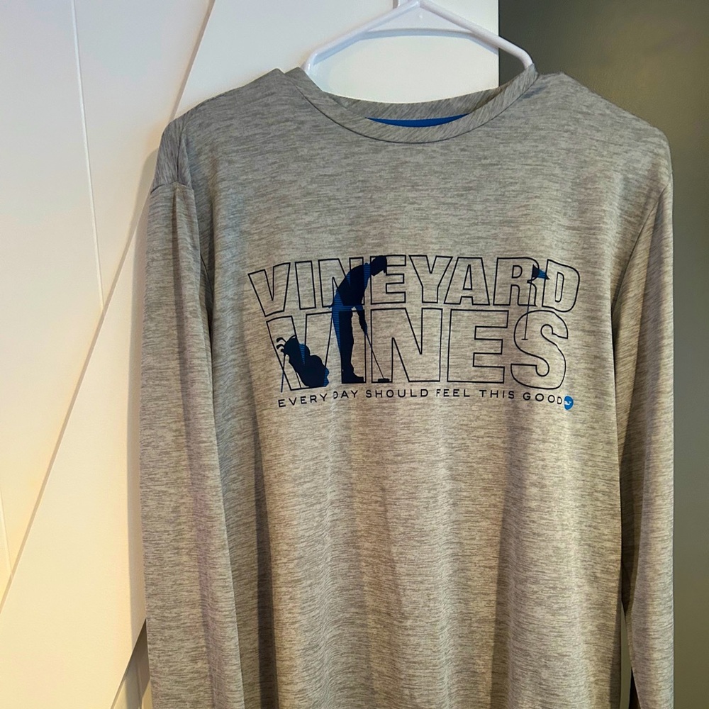 Vineyard vines, performance, long sleeve T-shirt, golf logo on front